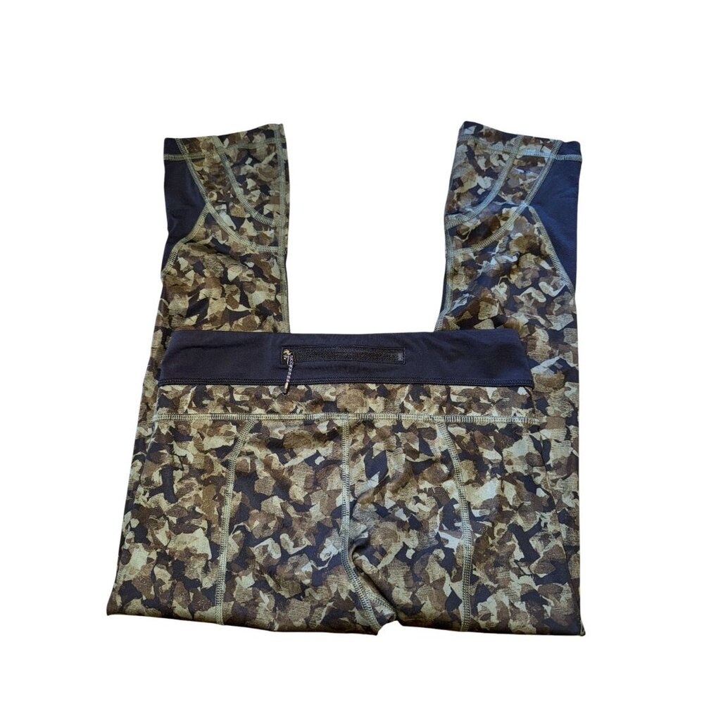 Lululemon Camo Print Capri Leggings Size Small - Picture 7 of 10